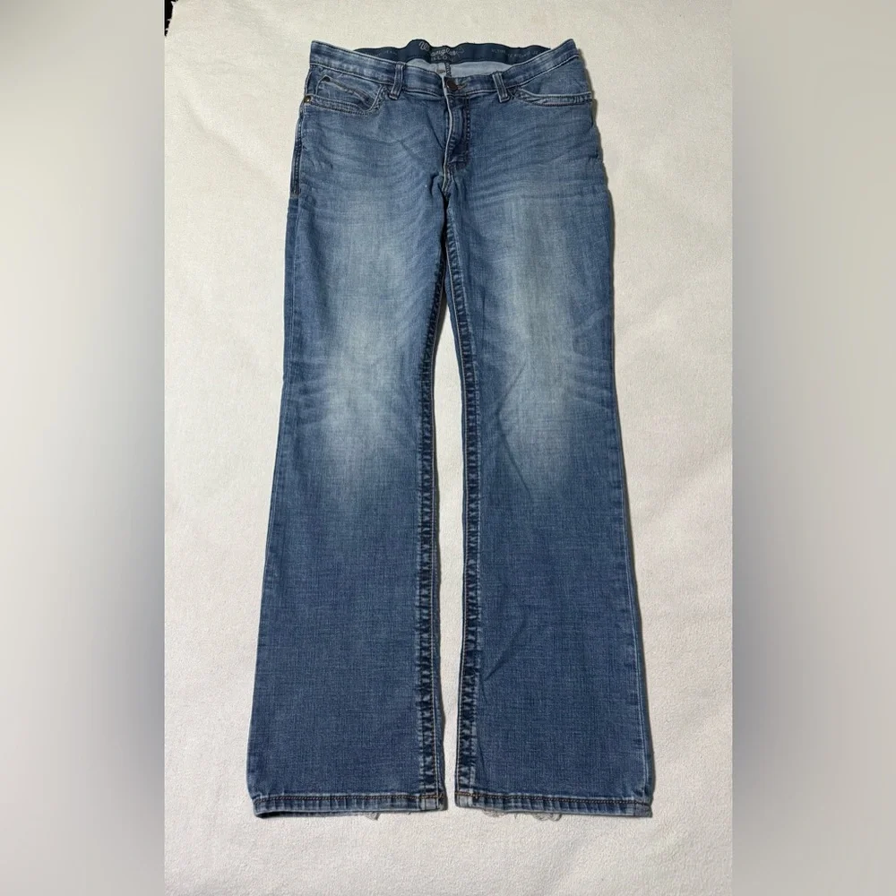 Wrangler Willow Ultimate Riding Women's 34x32 Jeans Bootcut Western Cowgirl‎